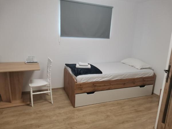 Guesthouse, Забронировать  Клуж-Напока Клуж