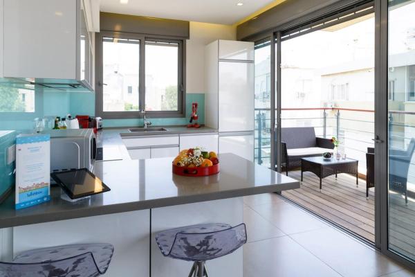 Апартаменты Comfort 3BR & Balcony by FeelHome