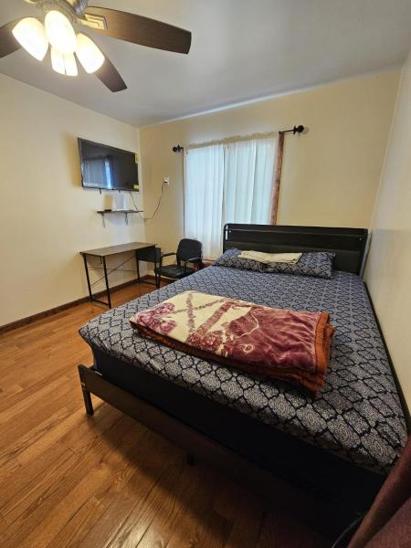 Mukbul & Nesa Jamaica House, Забронировать  Richmond Hill Штат Нью-Йорк