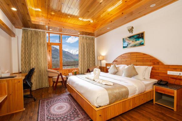 Hotel SNAS Retreat Manali, Забронировать  Отели Манали с парковкой, Парковка
