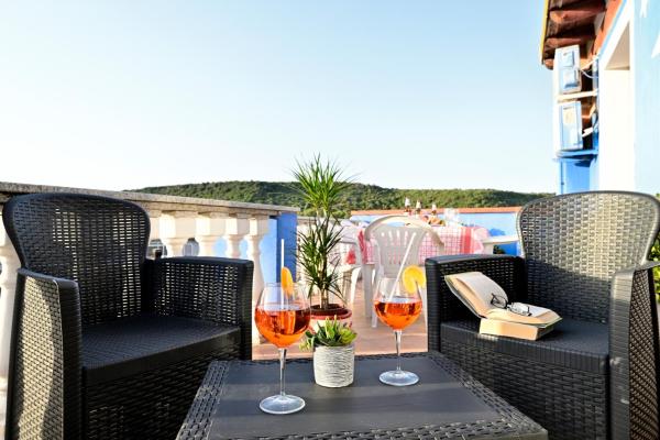Sotto Le Stelle Vacanze, Забронировать  Отели в центре Бари-Сардо, в центре