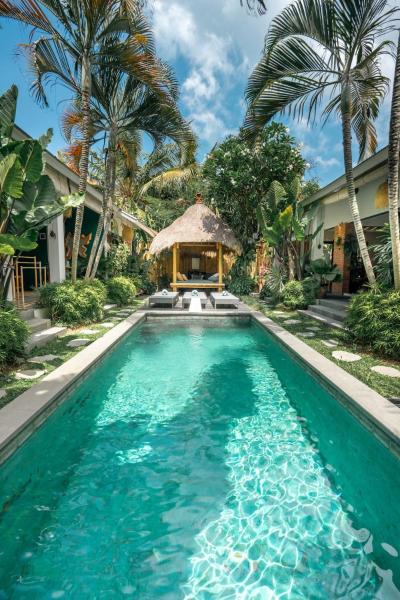 Villa Mint, 3Br Tropical Escape, Near Bintang Supermarket, Забронировать  Семиньяк Бадунг