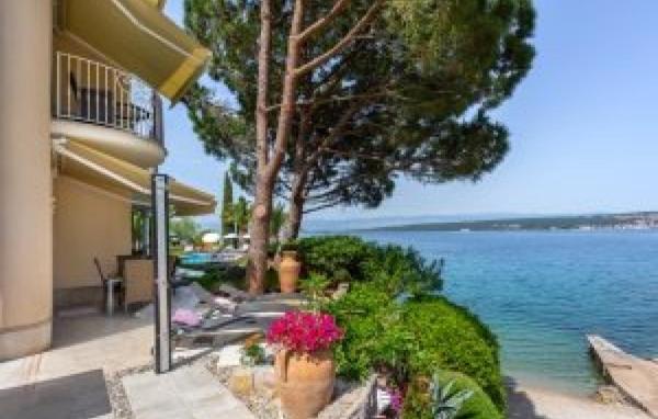 Villa Palace Clara Apartment 6 island Krk by Villa, Забронировать  Малинска остров Крк