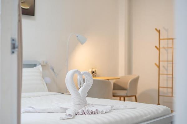 ZJ House Phuket Town, Забронировать  Муанг Пхукет