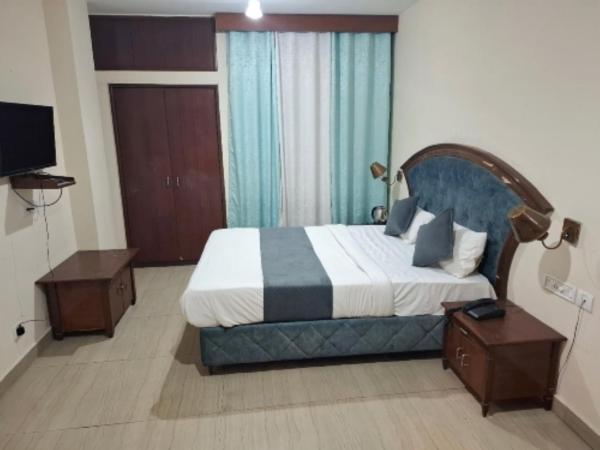 Hotel Saket In Prayagraj, Забронировать  Праяградж штат Уттар-Прадеш