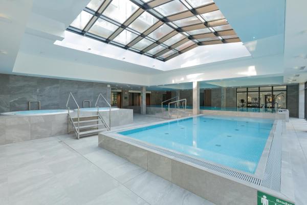 Michano Apartamenty Green Port, Забронировать  Отели Kolobrzeg Region с парковкой, Парковка