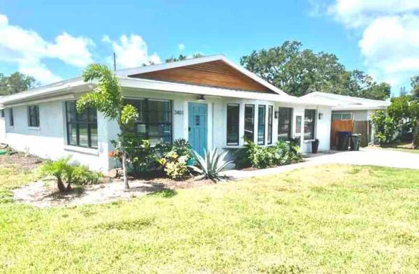 House with Guest Suite near AMI, IMG, Heated pool, Забронировать  Брейдентон Sarasota Area