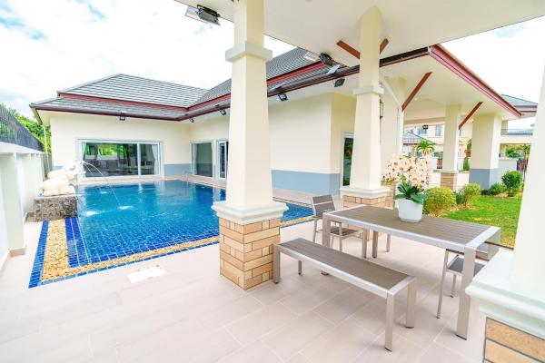 Royal Elephant Pool Villa, Забронировать  На Джомтьен 