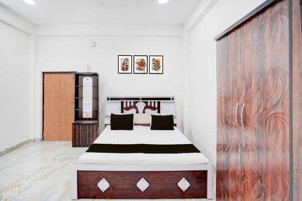 Hotel O Shreyansh Hotel, Забронировать  Machhlīshahr штат Уттар-Прадеш