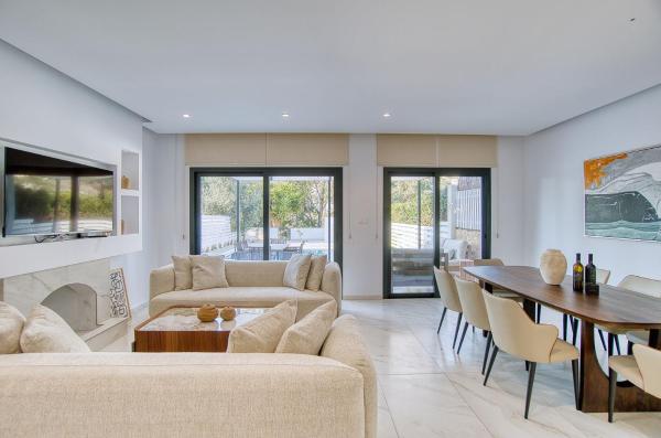 Magnus Villa, Забронировать  Тала Пафос