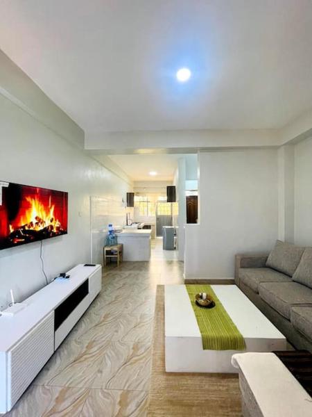MERU MODERN LIVING BNB 1 AND 2 BEDROOMS, Забронировать  Меру Кения