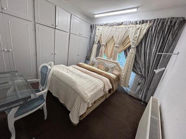144 Warwick Ave, Забронировать  Дерби Дербишир