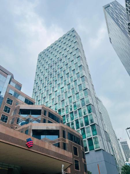 Soho Star Suites near by Klcc, Забронировать  Отели Федеральной территории Куала-Лумпура с парковкой, Парковка