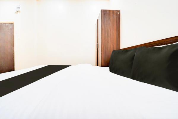 Hotel O UTS STAY IN, Забронировать  Нагпур штат Махараштра