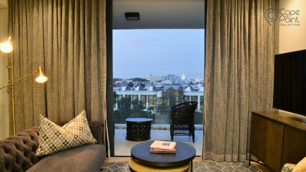 Luxury apartments - Greenpoint - 35 on Main, Забронировать Апартаменты/квартира Отели Кейптауна с парковкой, Парковка