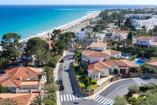Villa Cristal, Забронировать  Отели El Baix Camp с парковкой, Парковка