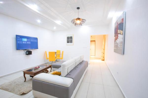 Éden Garden Luxurious Guest House, Забронировать  Яунде Mfoundi