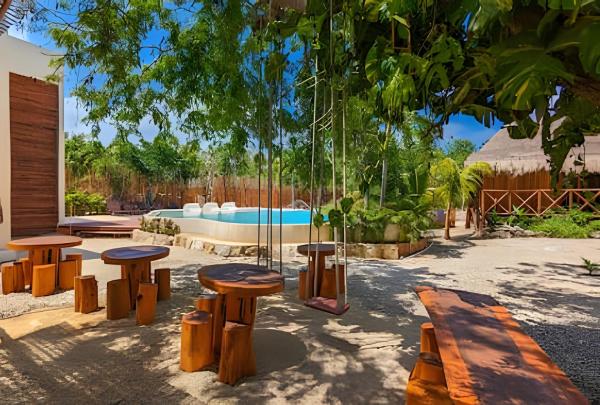 Stunning 6 Private Villas & PH /Wifi/AC/Pool/Gym, Забронировать  Отели Тулум с парковкой, Парковка