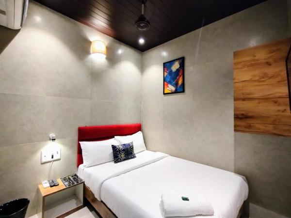 Hotel Eros - Nr Airport T2, Забронировать  Мумбай штат Махараштра