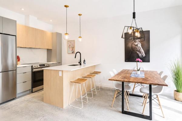 TripMontreal 102, Забронировать  Монреаль Квебек, рядом с Maison Saint-Gabriel