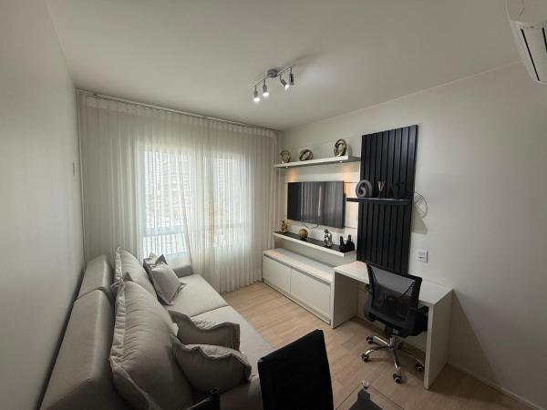 Apartamento 1 Qt funcional no Marista, Забронировать  Отели Гояния с парковкой, Парковка