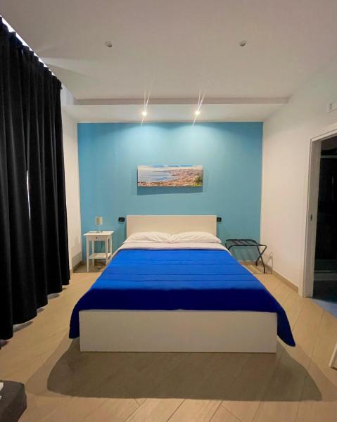 Arthea Guest House, Забронировать  Неаполь Кампания