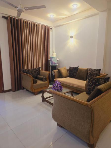 White Villa Resort-Koledanda, Забронировать Вилла Отели Округа Галле с парковкой, Парковка