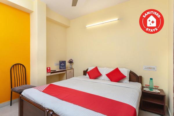 Oyo 7853 Pearl Corporate Residency