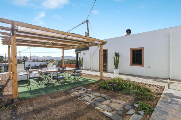 Villa Luna Wifi Fibra, Забронировать  Отели Фуэртевентуры с парковкой, Парковка