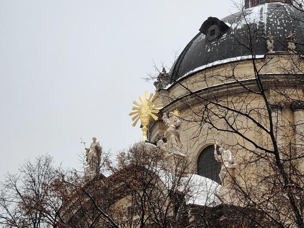 Glorious Dwelling, Забронировать  Львов Львовская область