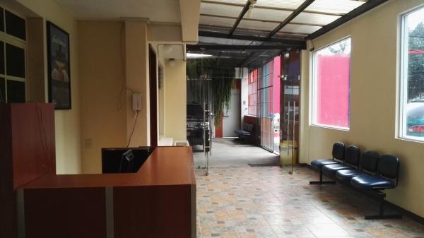 Santiago Hostel and Traveling