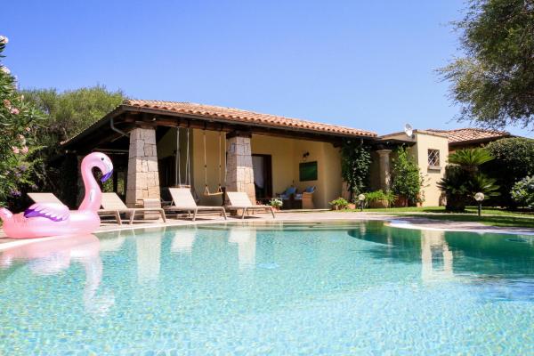 LuxRent Villa Smeralda Pool and Beach, Забронировать  Капо-Кода-Кавалло San Teodoro Coast