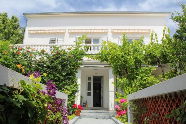 Apartments and rooms by the sea Rab - 12616, Забронировать  Раб остров Раб