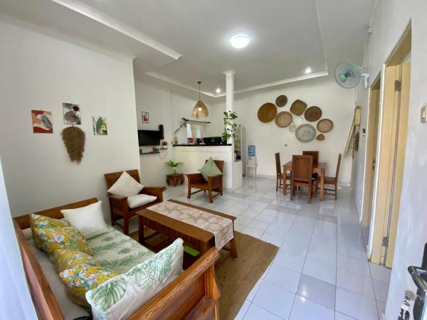 House for Rent Balangan II - Bali, Забронировать  Отели провинции Бали с парковкой, Парковка