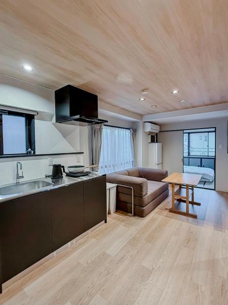 AURA YUZAWA Apartment Hotel - 1Bedroom Apartment with Living Dining Kitchen Sleeps 2 to 4, Bedroom with 2-Double Bed, Living Room with 1-Sofa Bed, Забронировать  Юдзава Ниигата