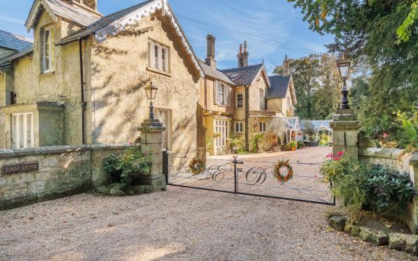 East Dene Estate, Забронировать  Отели Острова Уайт с парковкой, Парковка