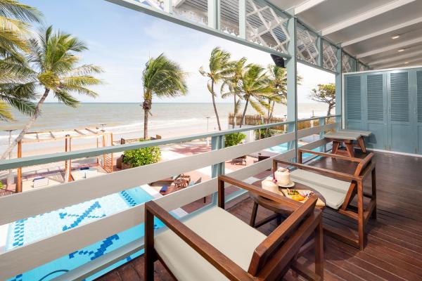 BeachVenue-2PoolVillas•BBQ•OutdoorDining•Parking, Забронировать  Отели Прачуапкхирикхан с парковкой, Парковка