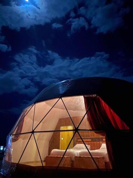 moon and sky camp