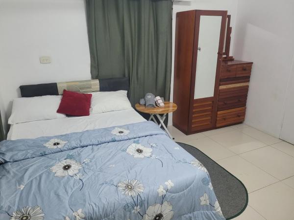 Shalom Home Stay, Забронировать  Международный аэропорт Нанди Вити-Леву