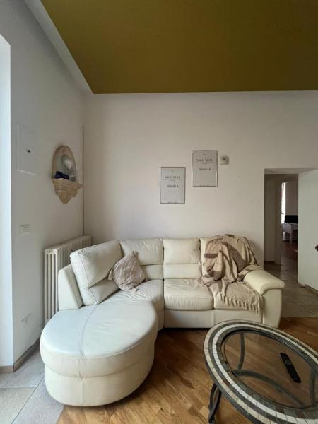Villa a Pescara centro, Забронировать  Отели Пескары с парковкой, рядом с Железнодорожный вокзал Пескара, Парковка