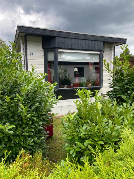 Tiny Chalet Sole in Putten, Забронировать Шале Коттеджи Велюве, Коттедж