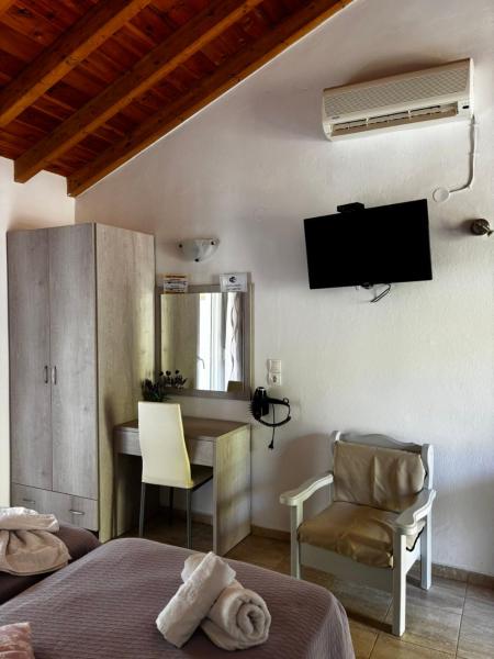 Voula Studio, Забронировать  Кукунариес 