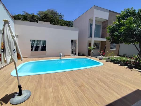 2 Casas de praia Guriri ES - piscina e churrasqueira, Забронировать  Сан-Матеус Эспириту-Санту
