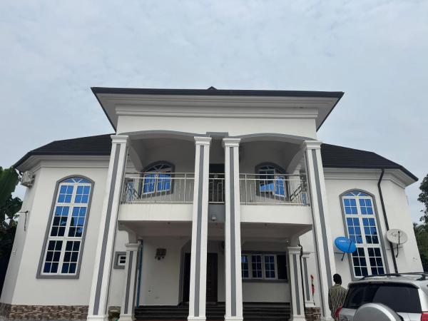 Golden Lily Hotels, Забронировать  Отели Уйо 5 звезд, 5*