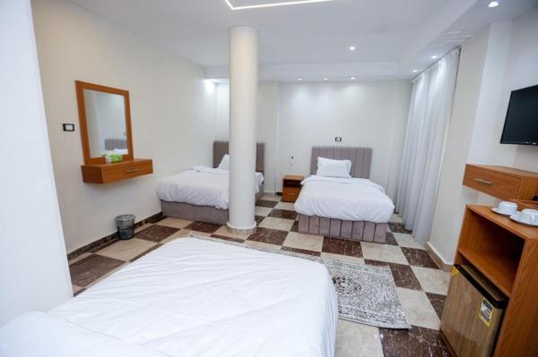 7 pyramids inn, Забронировать  Отели Каира с парковкой, рядом с Большой сфинкс, Парковка