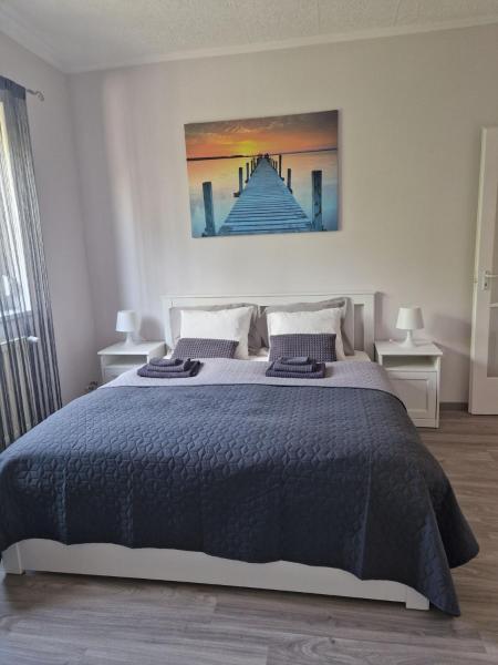 Family Guest House, Забронировать  Отели Сабольч-Сатмар-Берега с бассейном, Бассейн