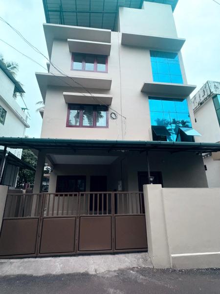 Zarica Homestay, Забронировать  Отели штата Кералы с парковкой, Парковка