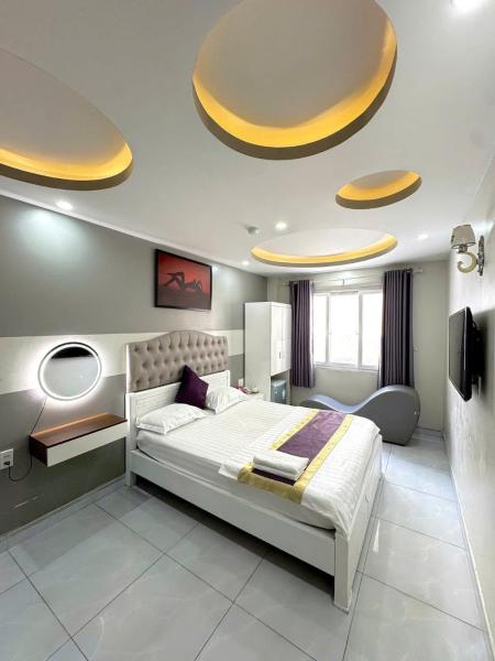 Sweet Hotel