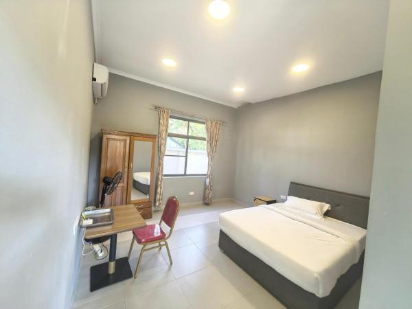 Best Cantonese urban stay, Забронировать  Отели П-ов Мсасани с парковкой, Парковка