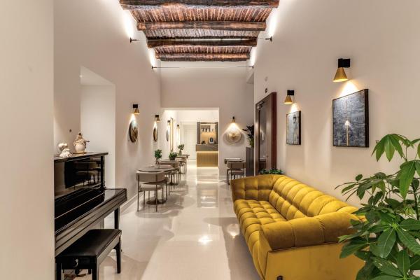 Piazza Dante Suites by Wonderful Italy